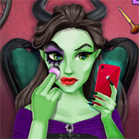 Free online html5 games - Evil Queen Glass Skin Routine